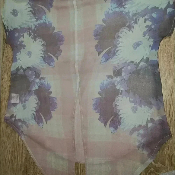 ASTR Semi Sheer Floral Plaid Print Top Blouse Size M - Picture 4 of 7
